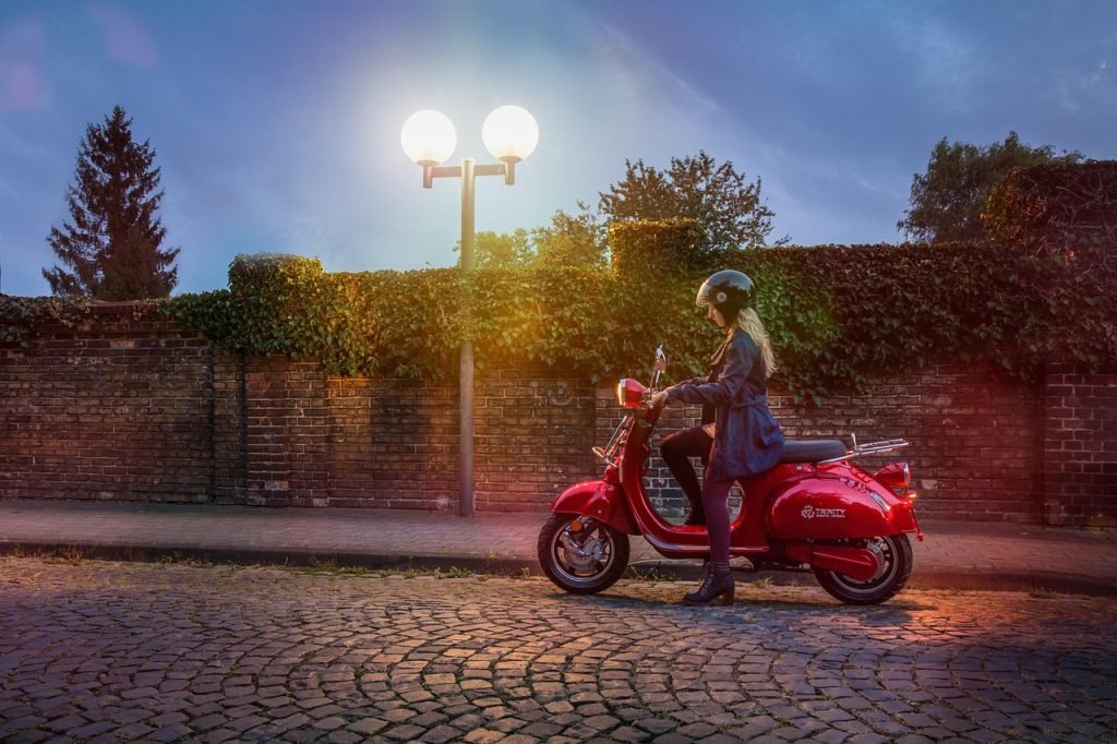GOTRAX Flex: A Budget Seated Scooter That Surpasses Expectations